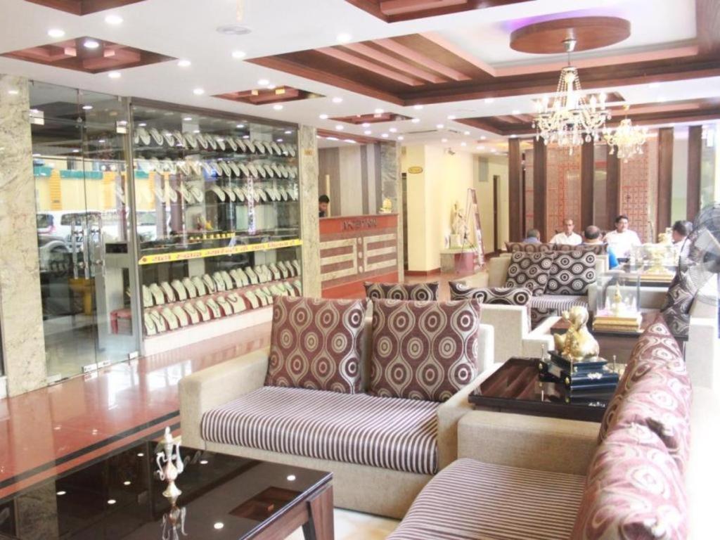 Mahadev Hotel Катманду Екстериор снимка